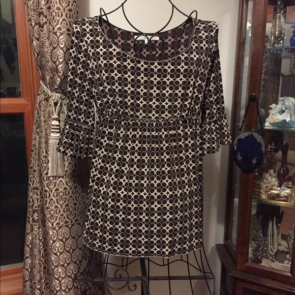 Studio M chocolate & cream top - Picture 1 of 7